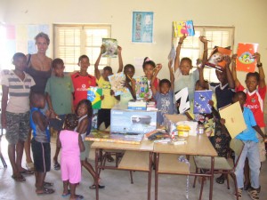 Escola de Bofareira Escola de Bofareira_Donazione fax Multifunzione