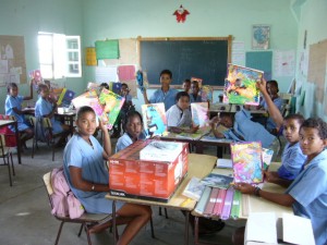 Escola de Estancia de Baixo Escola de Estancia de Baixo Donazione fax e Materiale Didattico