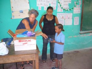 Donazione sandali e ciabatte