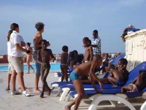 Momenti insieme ai bambini durante le attivitÃ 