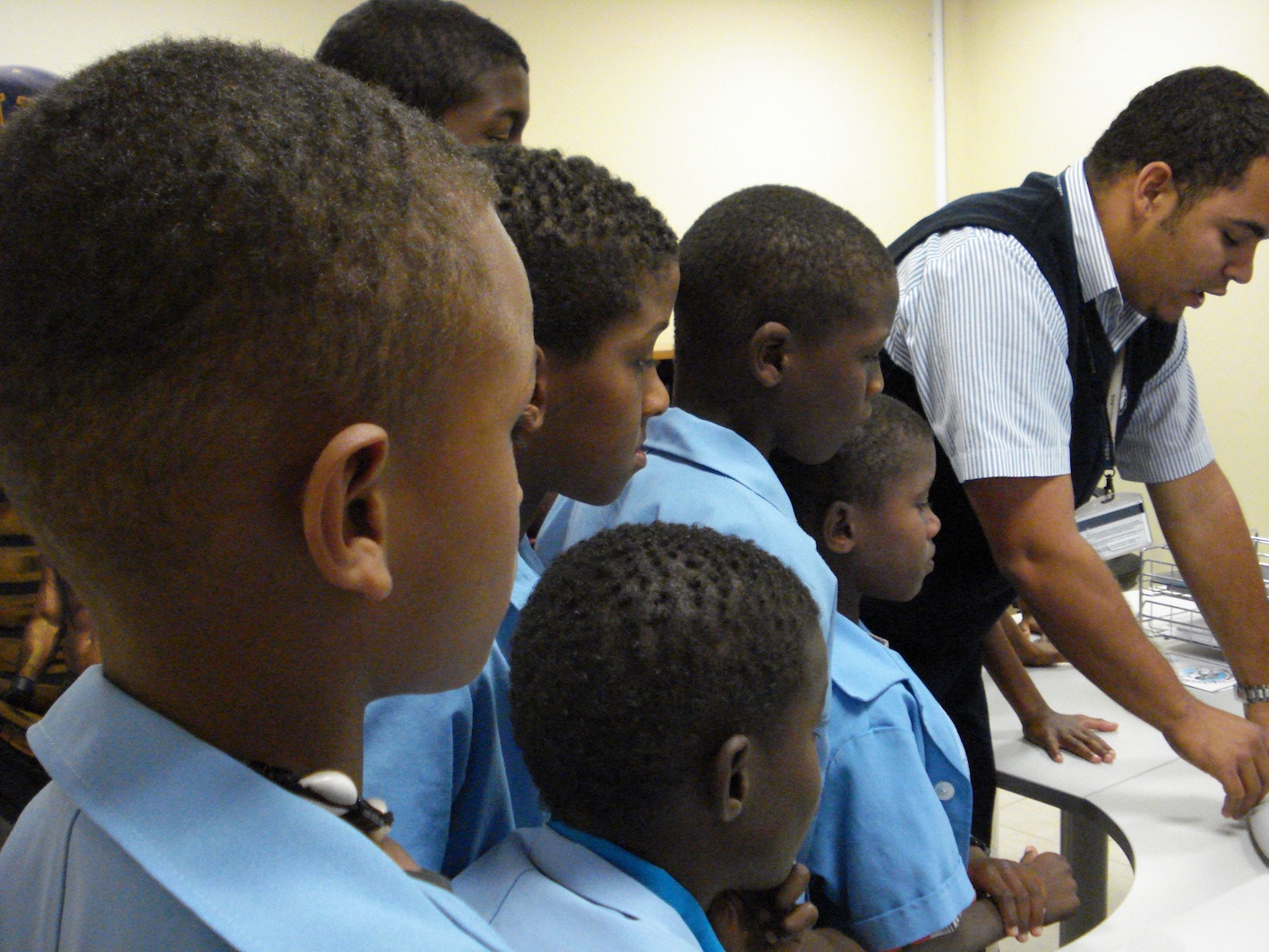 Momenti insieme ai bambini durante le attivitÃ 