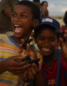 Momenti insieme ai bambini durante le attivitÃ 