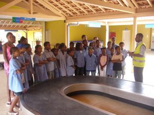 Momenti insieme ai bambini durante le attivitÃ 