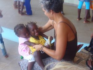 Momenti insieme ai bambini durante le attivitÃ 